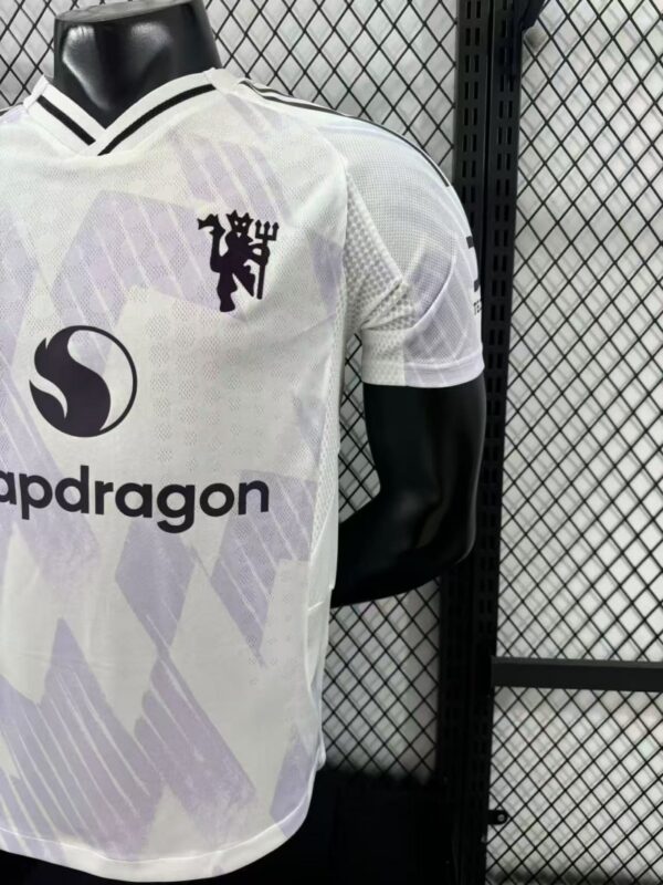 2025-26 Manchester United Third Jersey Player Version - Image 6