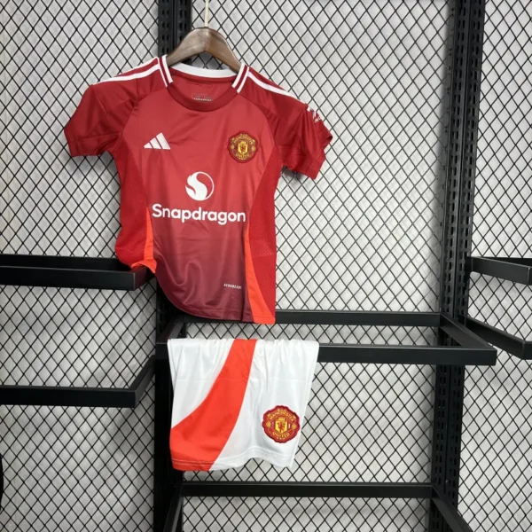 24-25 Manchester United Home Kids Jersey+Shorts - Image 3