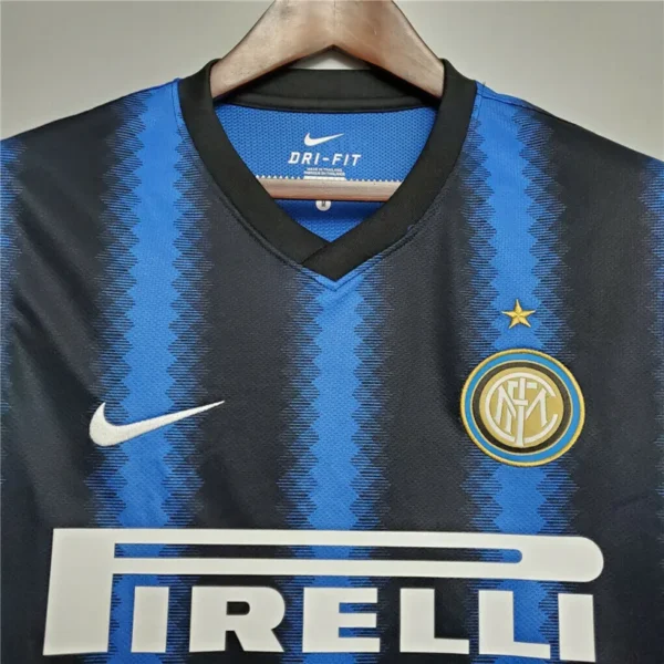2010/11 Inter Milan Retro Jersey Home - Image 3