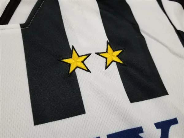 1996-97  Juventus Retro Jersey Home - Image 4