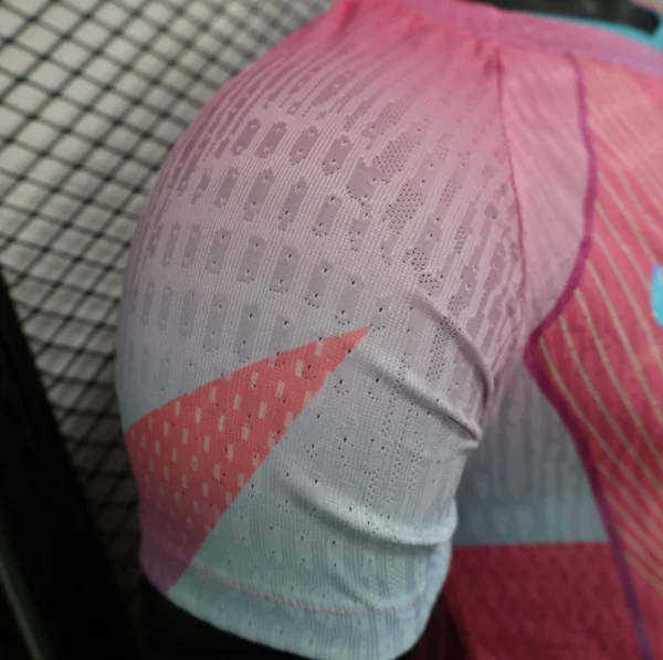 Barcelona Pink Special Edition Football Shirt Player Edition 2025-26 - Image 7